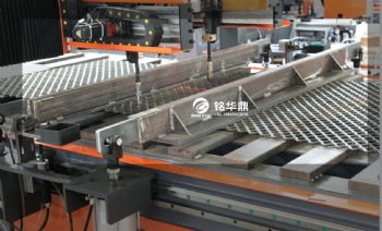篩網(wǎng)自動(dòng)焊接機(jī)